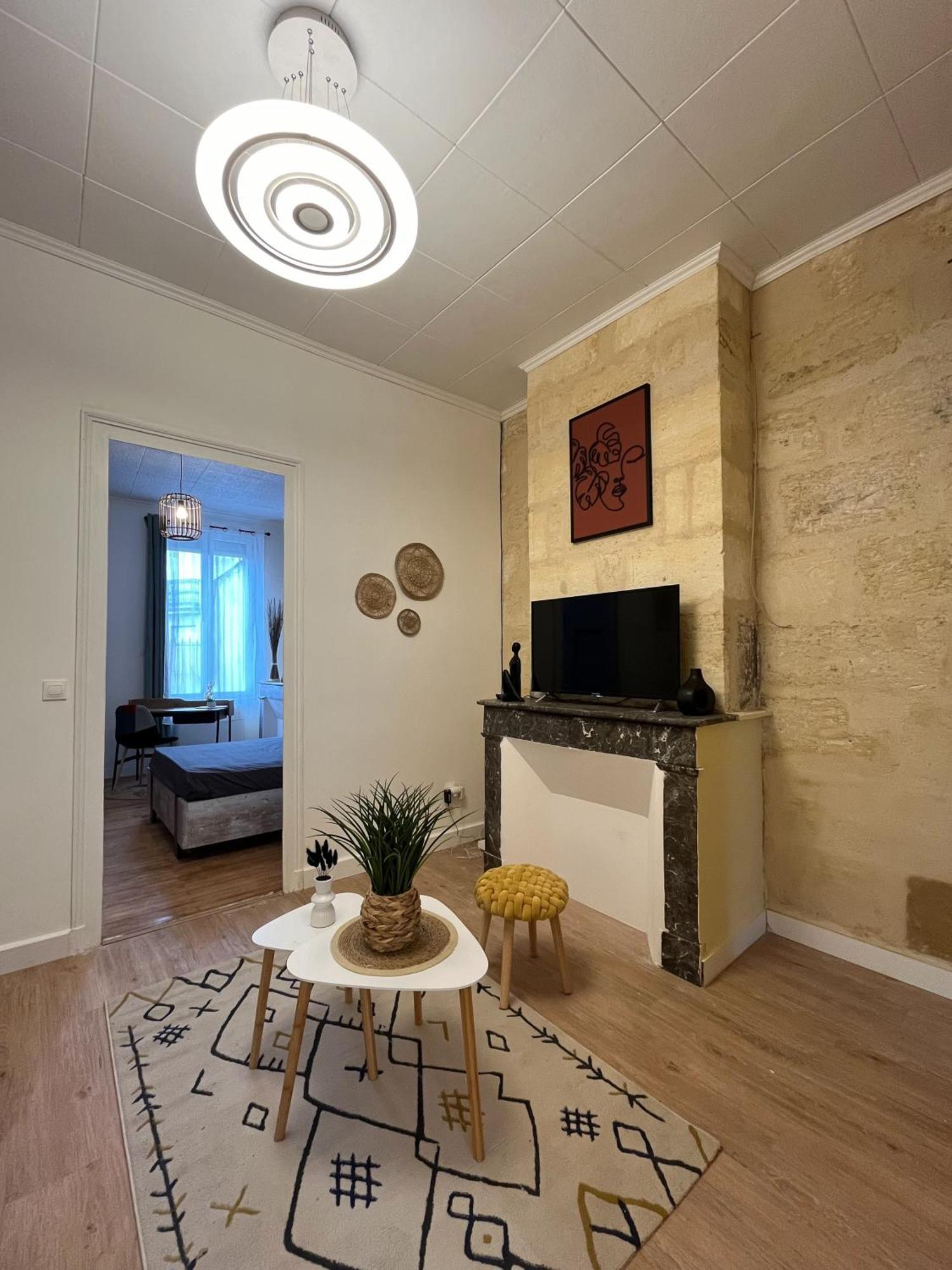 Echoppe Typique Avec Terrasse Vila Talence Exterior foto