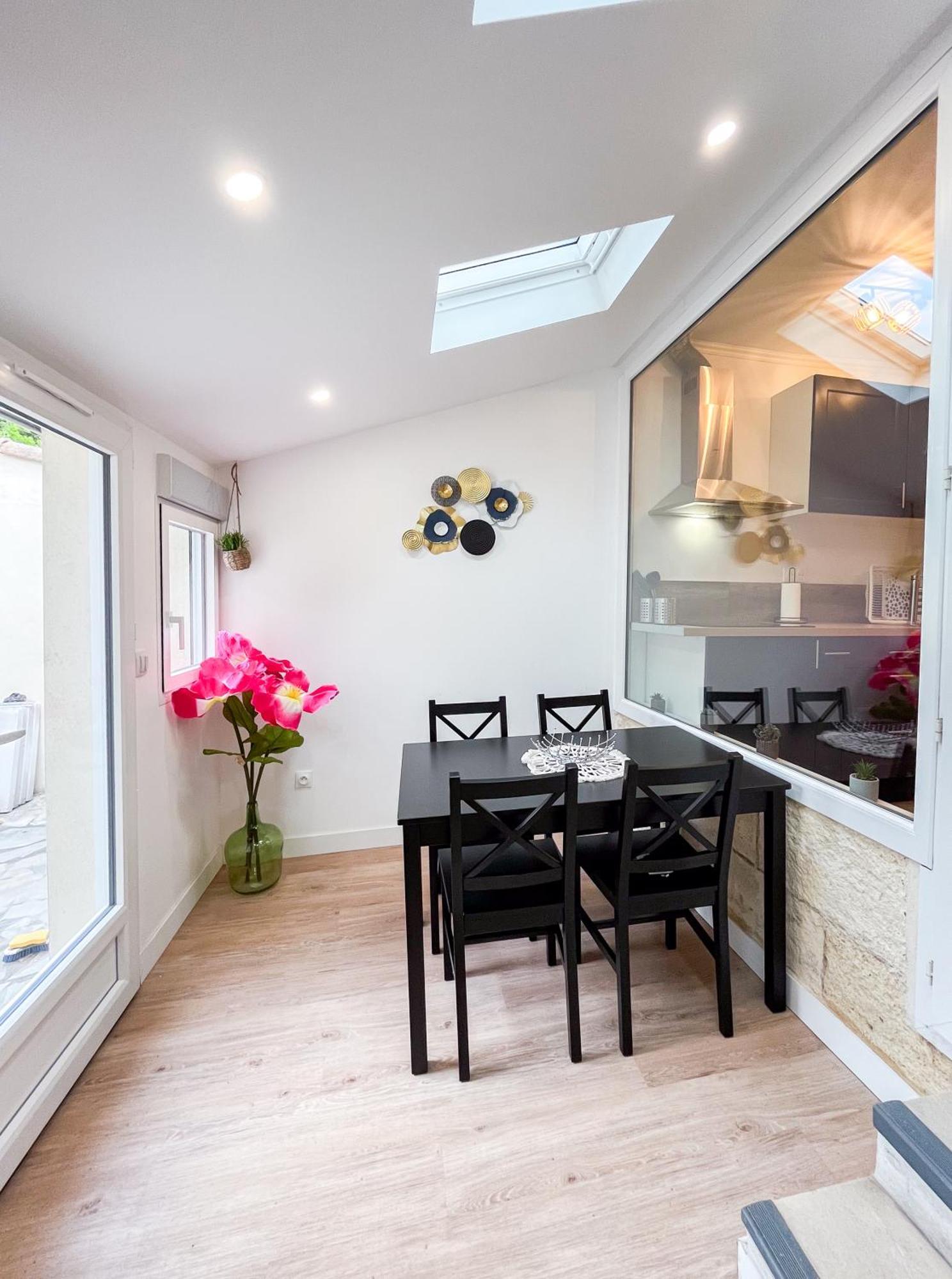 Echoppe Typique Avec Terrasse Vila Talence Exterior foto